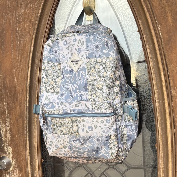 Abercrombie & Fitch Floral Backpack! - Picture 1 of 5